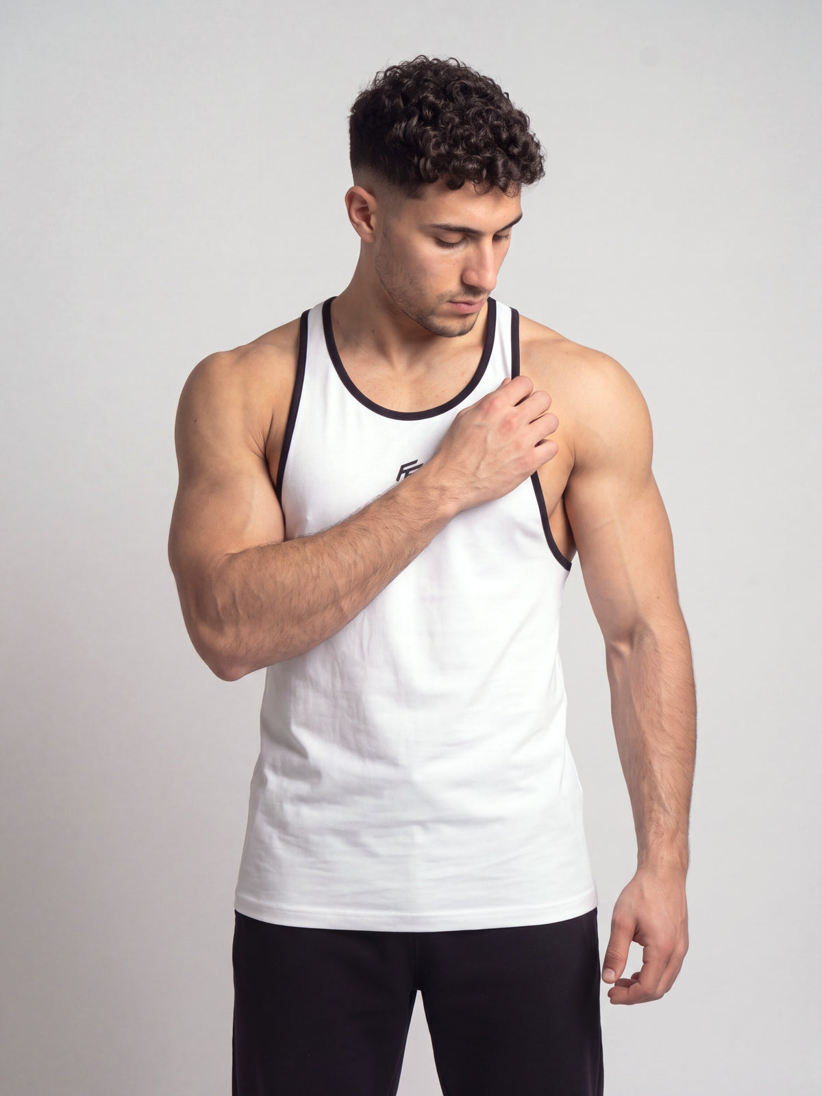 "Kraft" tank (blanca con collareta negra)