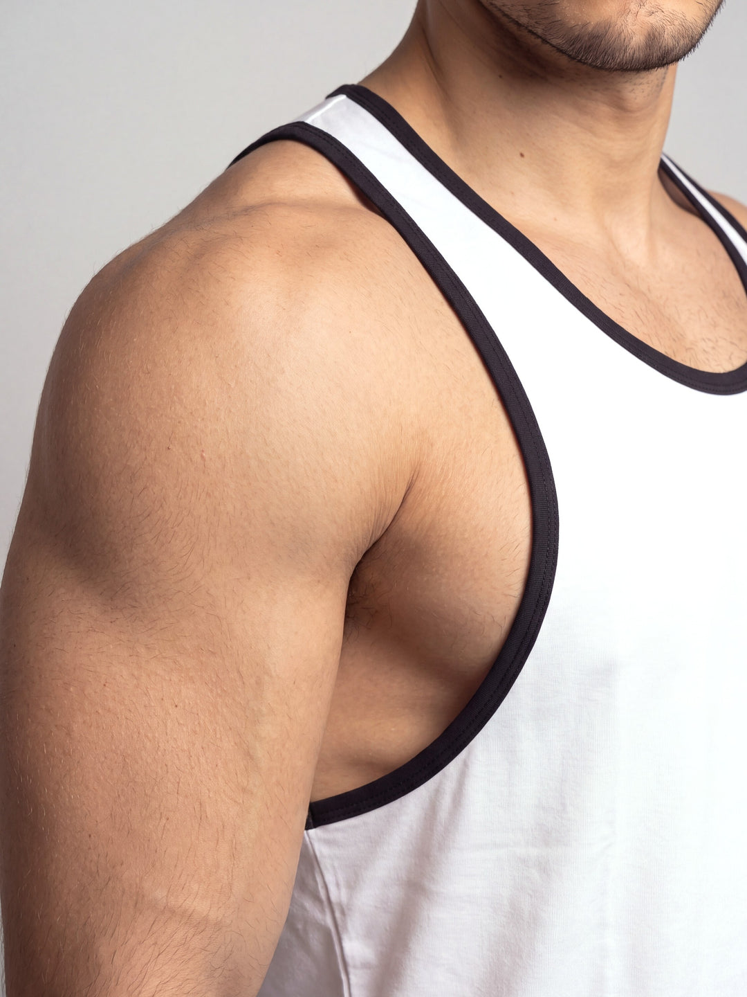 "Kraft" tank (blanca con collareta negra)