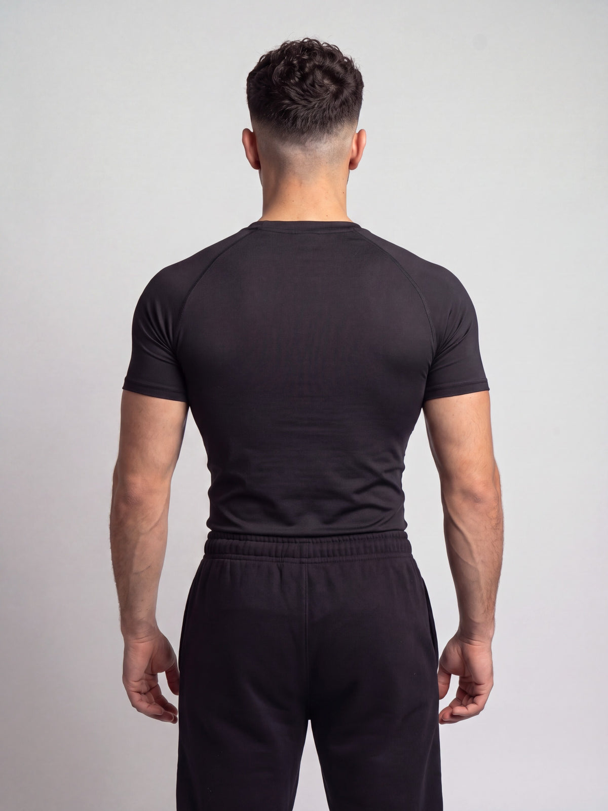 Remera de compresion "New Era" (Negro)